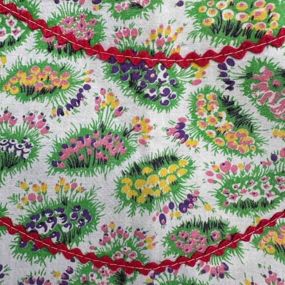 Vintage Apron Flowers Rick Rack Trim Heart Pocket Floral Cotton Tie Handmade - Picture 5 of 8